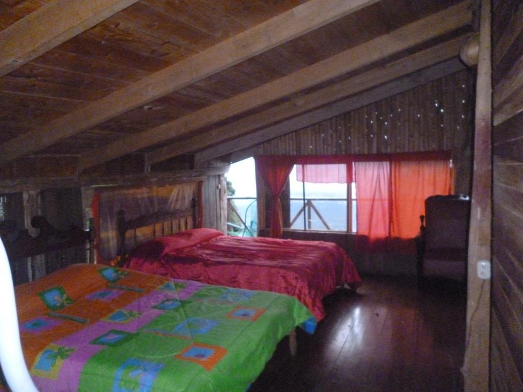 拉古尼亚斯德尔波阿斯山林小屋 Poasito 客房 照片
